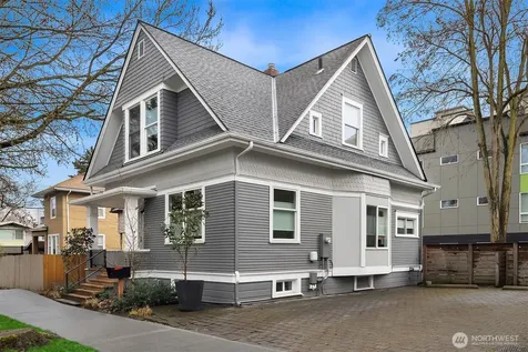 2009 E John Street Seattle WA 98112