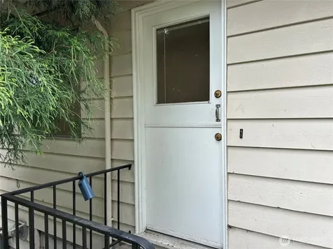 11718 5th Avenue NE Seattle WA 98125