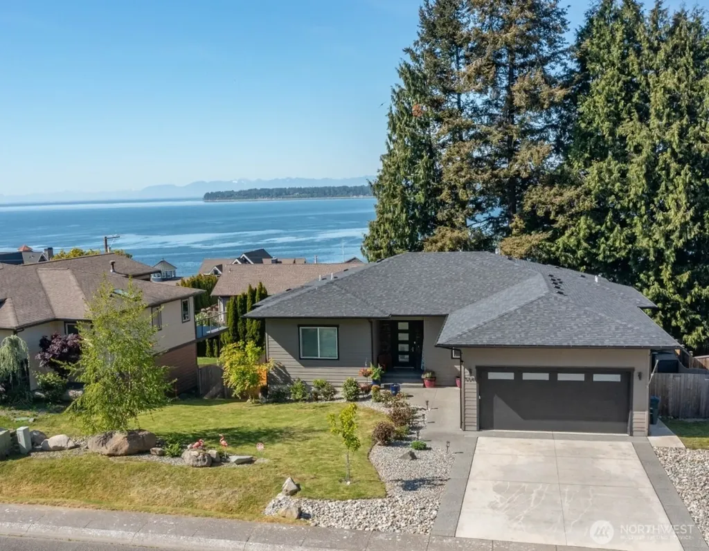5544 Whitehorn Way Blaine WA 98230