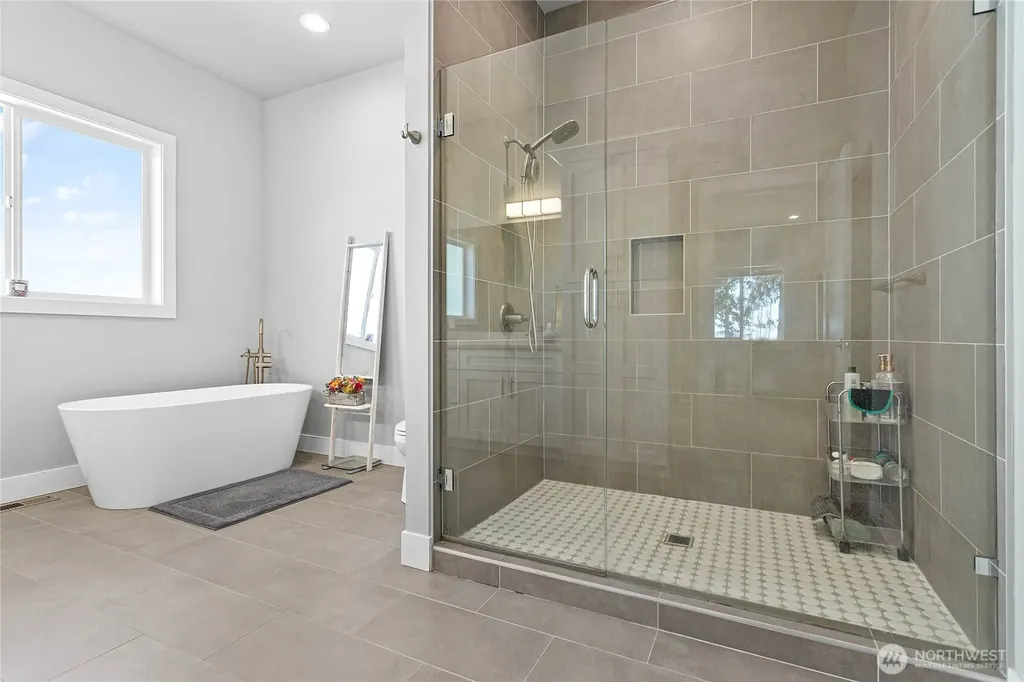 5544 Whitehorn Way Blaine WA 98230