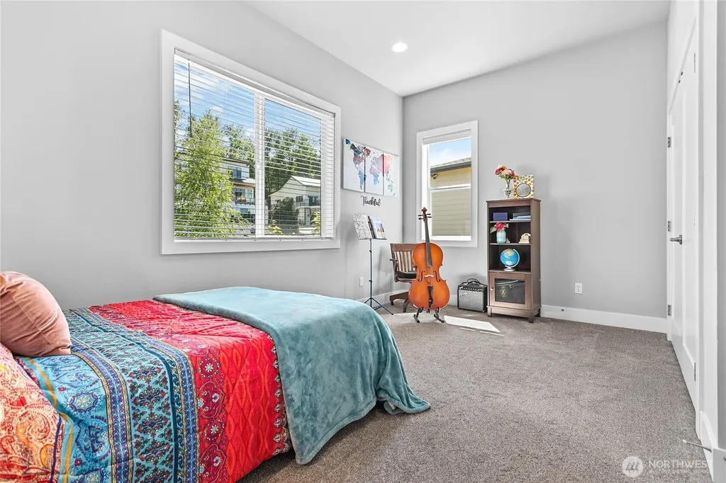 5544 Whitehorn Way Blaine WA 98230
