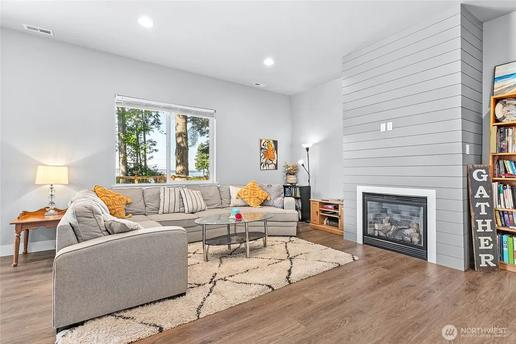 5544 Whitehorn Way Blaine WA 98230