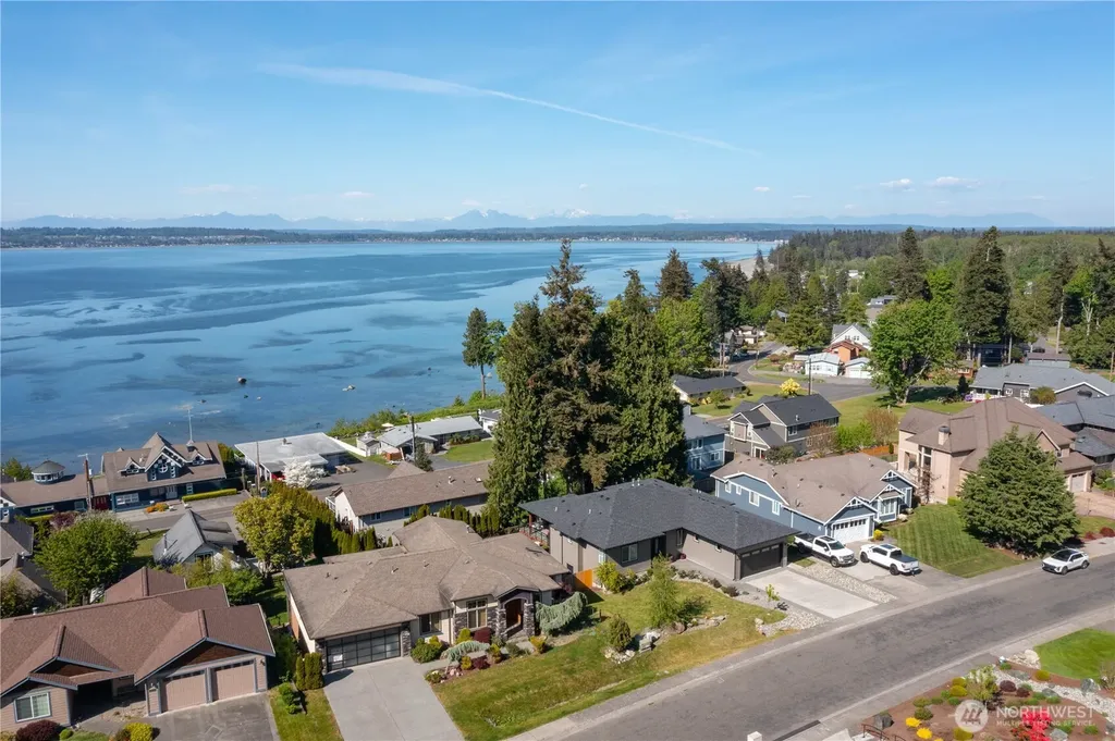 5544 Whitehorn Way Blaine WA 98230