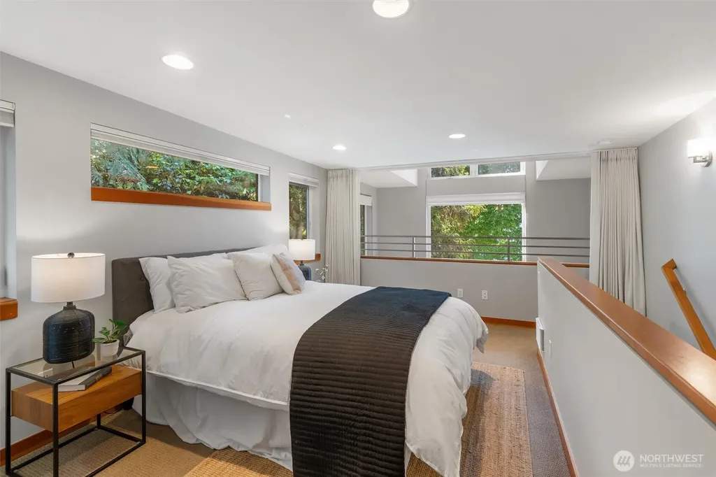 1722 California Avenue SW Seattle WA 98116