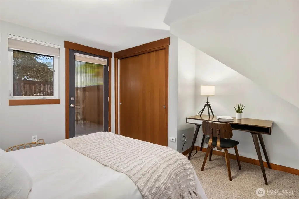 1722 California Avenue SW Seattle WA 98116