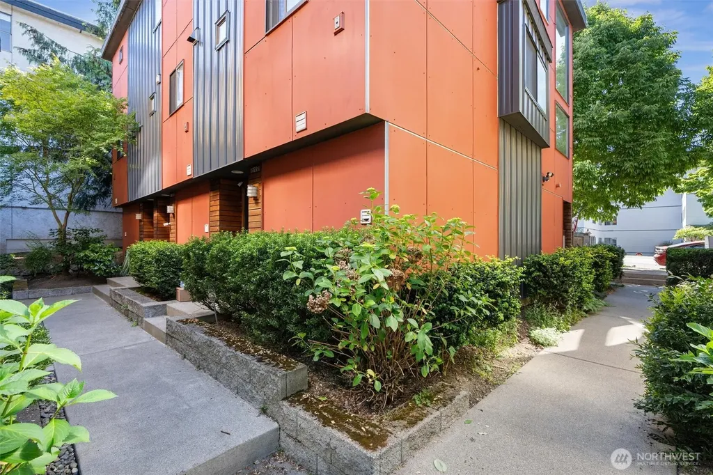 1722 California Avenue SW Seattle WA 98116