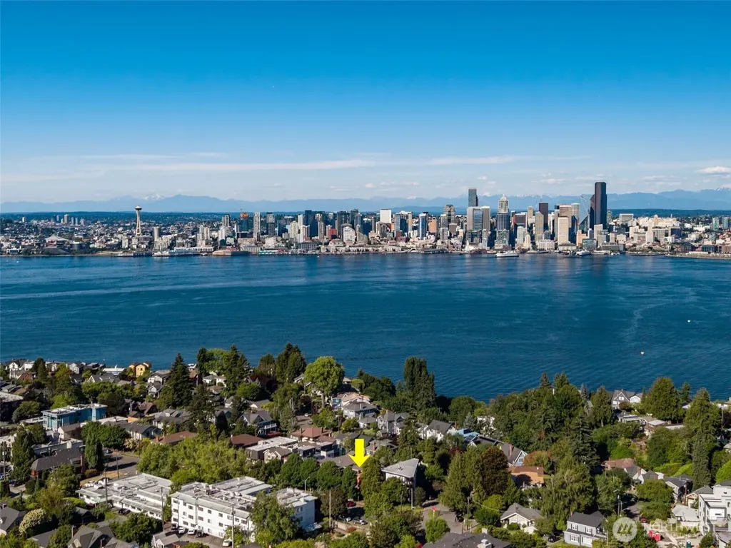 1722 California Avenue SW Seattle WA 98116