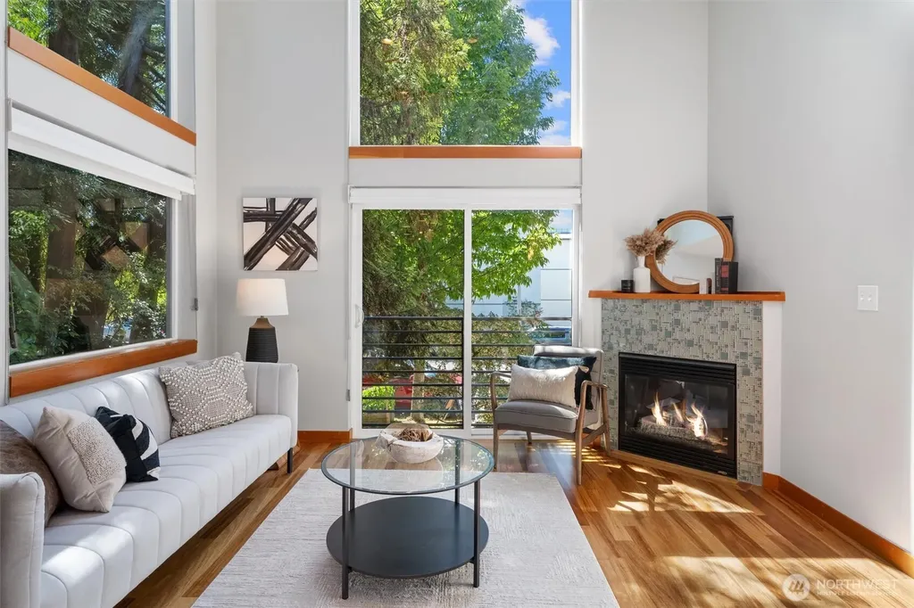 1722 California Avenue SW Seattle WA 98116