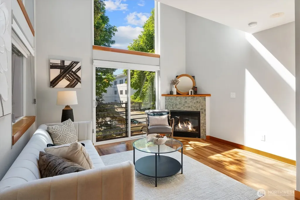 1722 California Avenue SW Seattle WA 98116