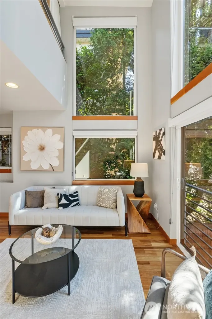 1722 California Avenue SW Seattle WA 98116