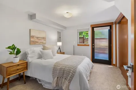 1722 California Avenue SW Seattle WA 98116