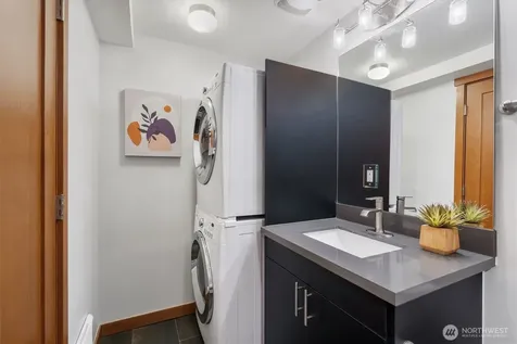1722 California Avenue SW Seattle WA 98116