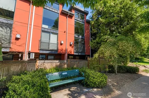 1722 California Avenue SW Seattle WA 98116