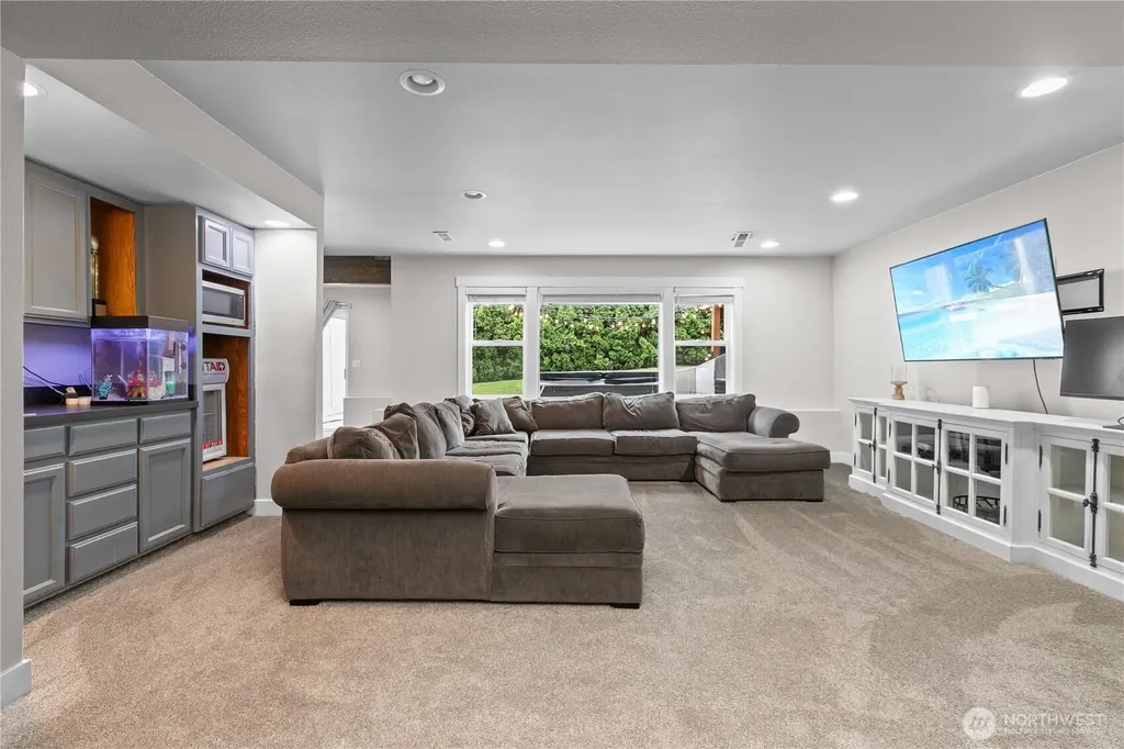 315 Birch Bay Lynden Road Lynden WA 98264