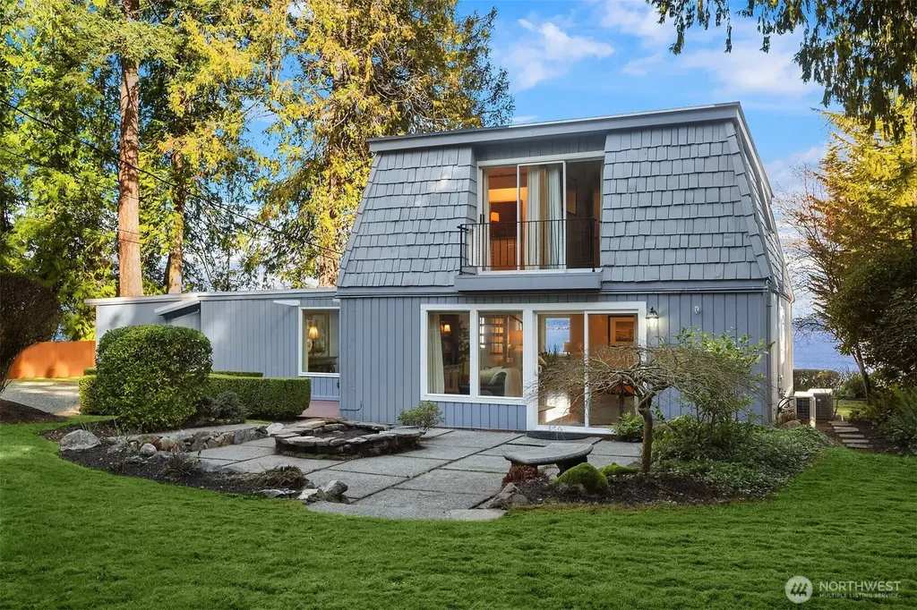 2197 Highland Drive Camano Island WA 98282