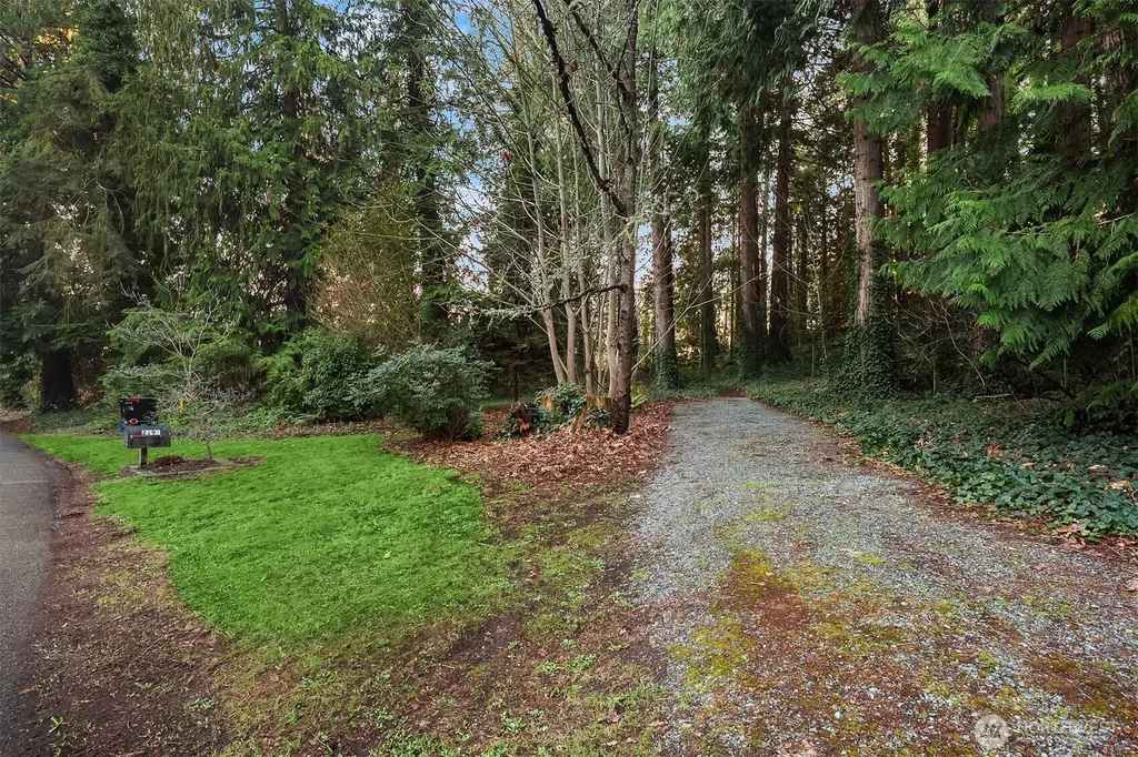 2197 Highland Drive Camano Island WA 98282