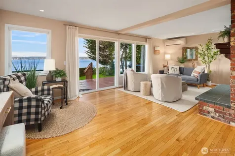 2197 Highland Drive Camano Island WA 98282