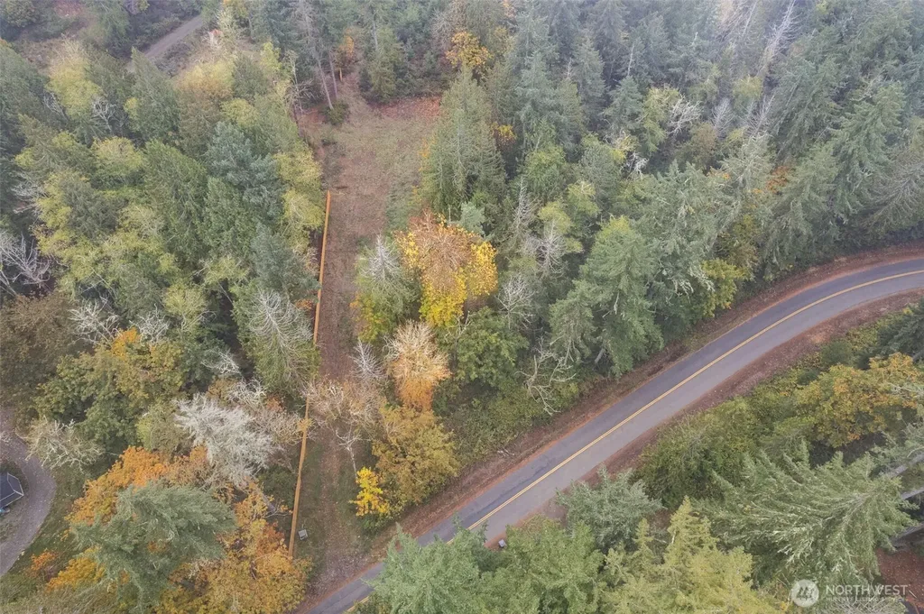 16456 Hoff Road NW Lakebay WA 98349