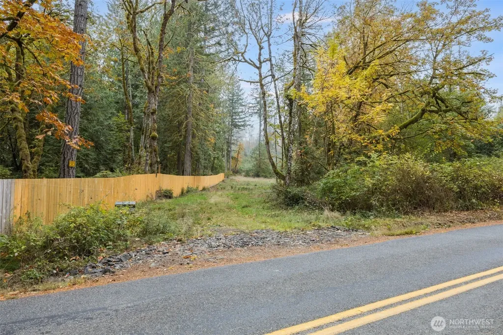 16456 Hoff Road NW Lakebay WA 98349