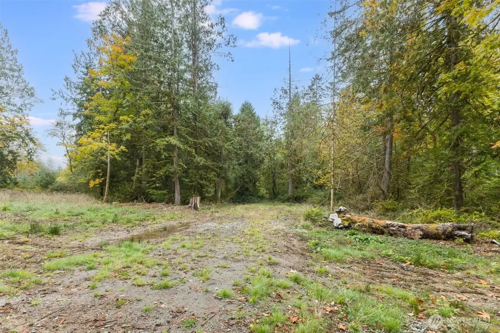 16456 Hoff Road NW Lakebay WA 98349