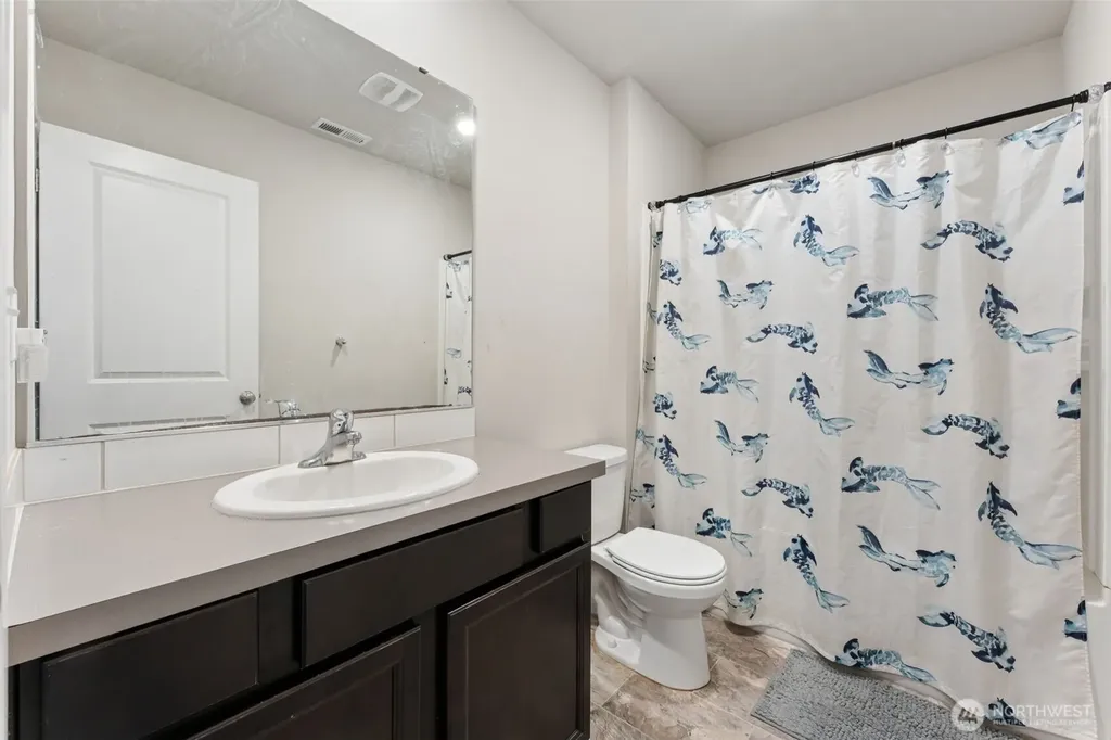 18711 108th Avenue E Puyallup WA 98374