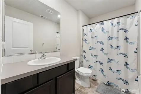 18711 108th Avenue E Puyallup WA 98374