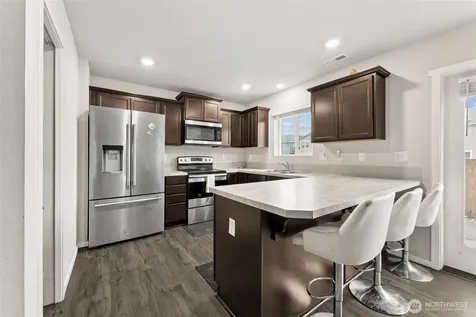18711 108th Avenue E Puyallup WA 98374