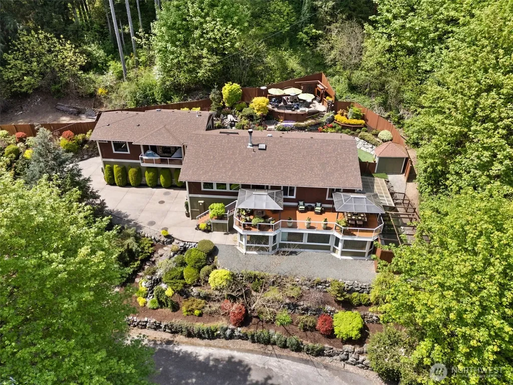 9825 Glory Drive SE Olympia WA 98513