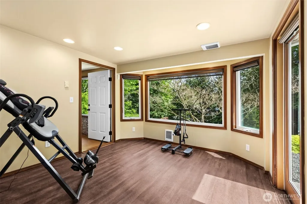 9825 Glory Drive SE Olympia WA 98513