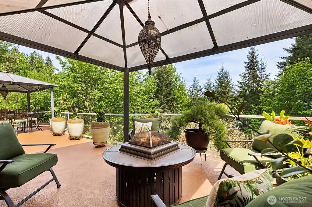 9825 Glory Drive SE Olympia WA 98513
