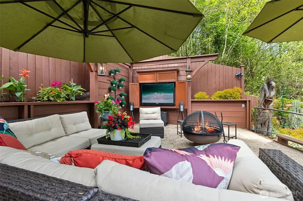 9825 Glory Drive SE Olympia WA 98513
