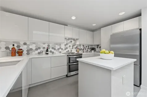 2115 Westlake Avenue N Seattle WA 98109
