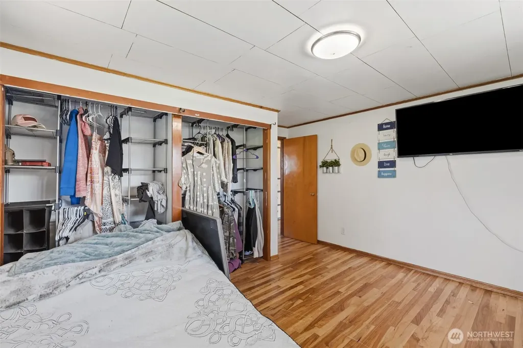 905 W 11th Street Port Angeles WA 98363