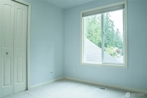 22039 NE 15th Street Sammamish WA 98074