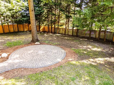 22039 NE 15th Street Sammamish WA 98074