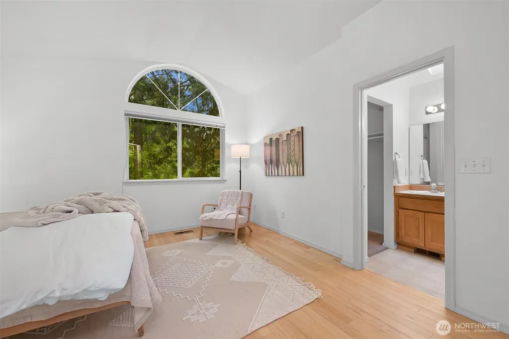 5 Horseshoe Circle Bellingham WA 98229