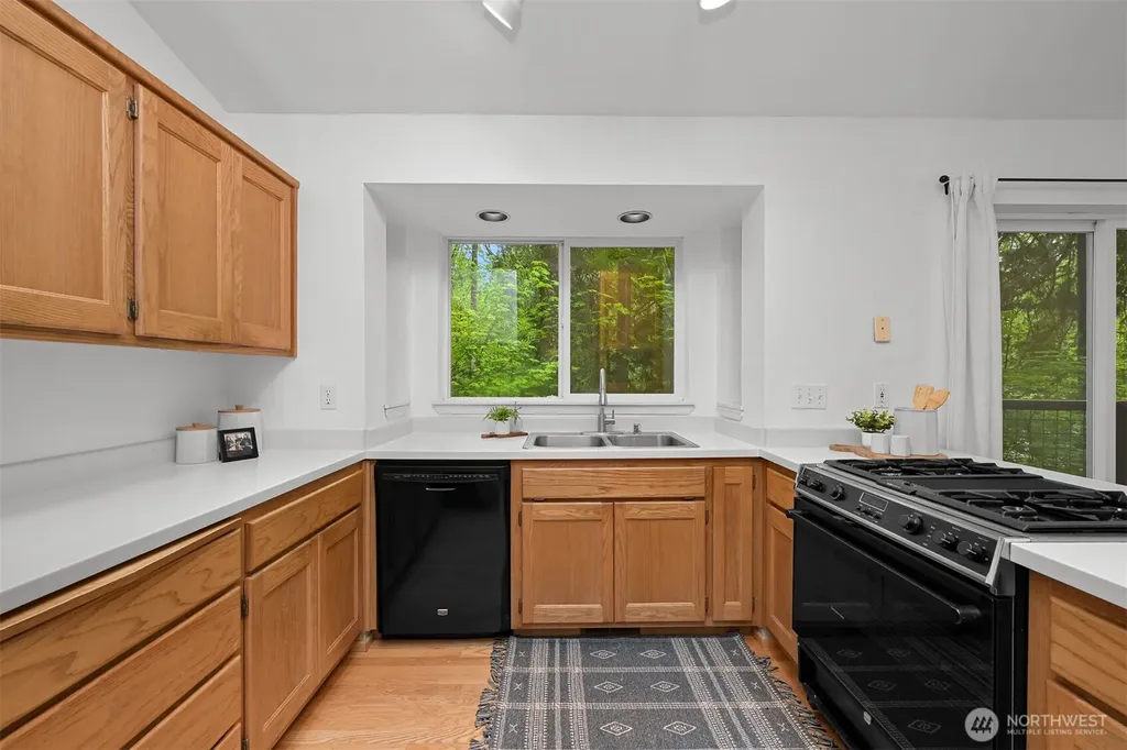 5 Horseshoe Circle Bellingham WA 98229