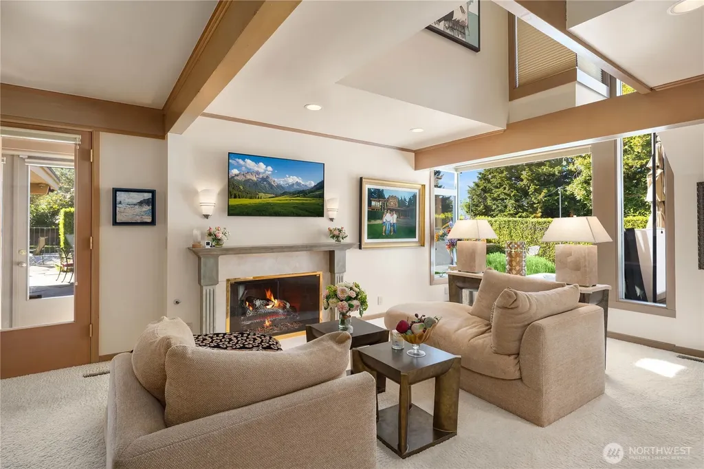 3111 Hunts Point Circle Hunts Point WA 98004