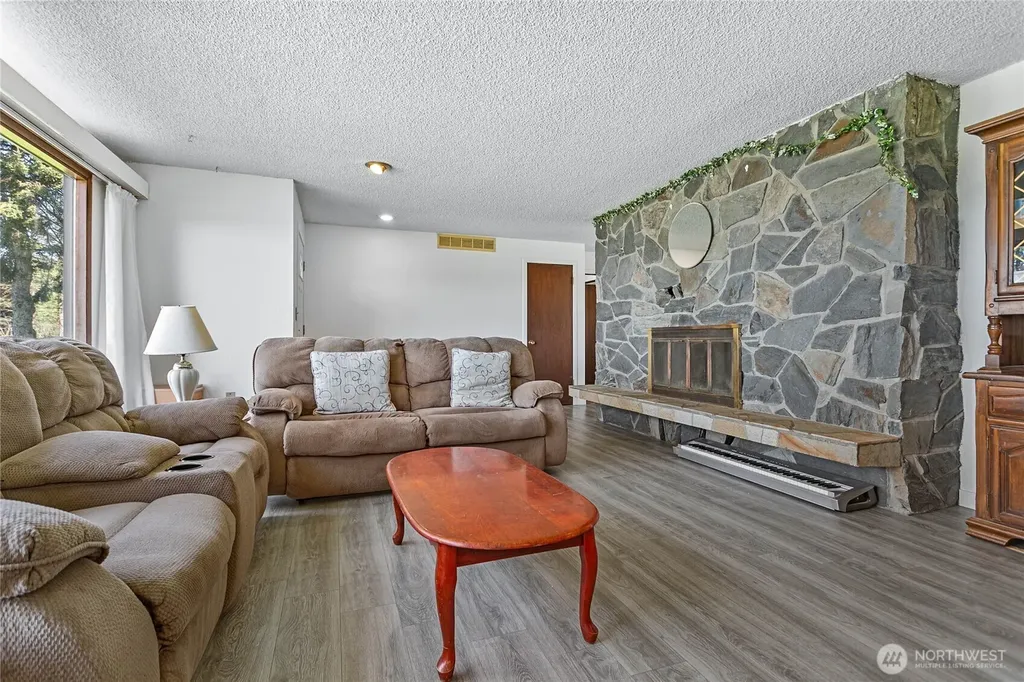 2515 Brown Road Ferndale WA 98248