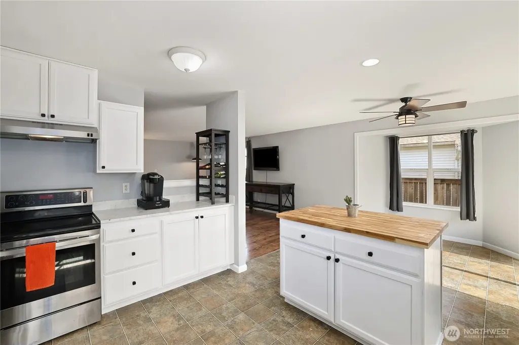 1105 Boatman Avenue NW Orting WA 98360