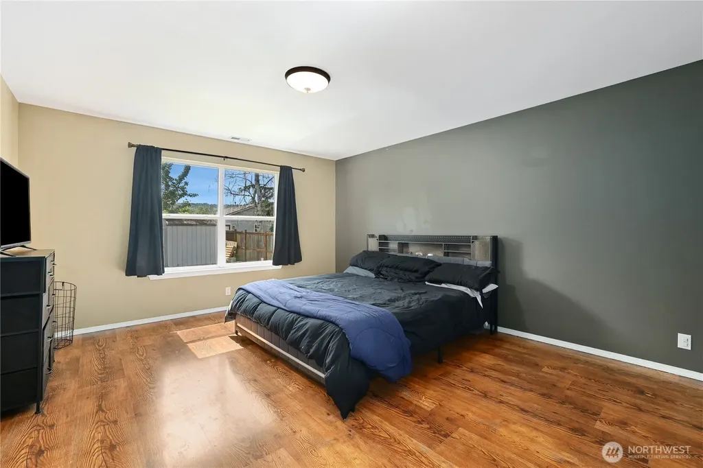 1105 Boatman Avenue NW Orting WA 98360