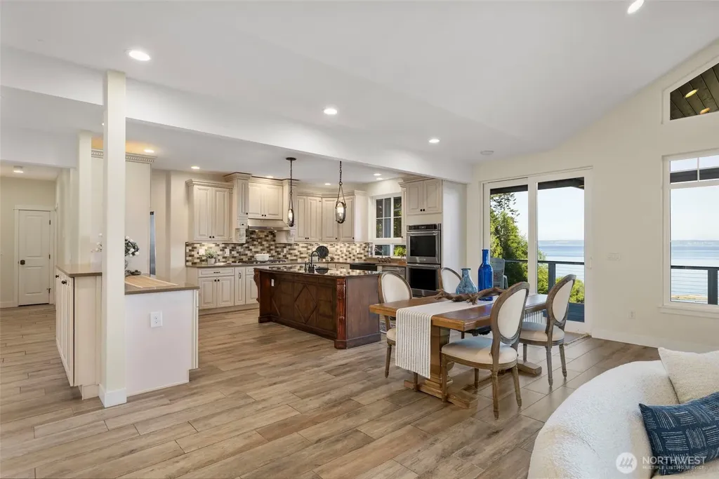 32326 Hoffman Road NE Kingston WA 98346
