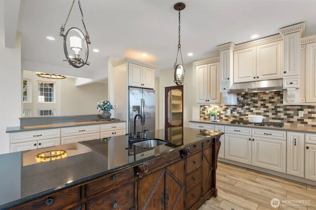 32326 Hoffman Road NE Kingston WA 98346