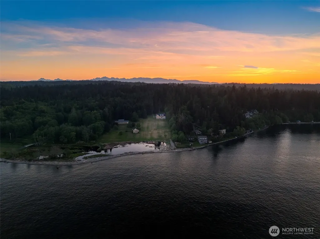 32326 Hoffman Road NE Kingston WA 98346