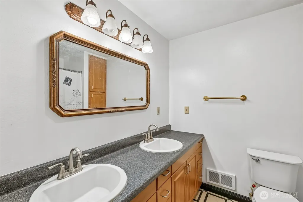 17310 116th Place NE Arlington WA 98223