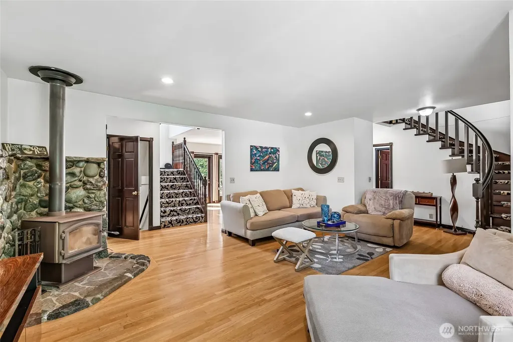 17310 116th Place NE Arlington WA 98223