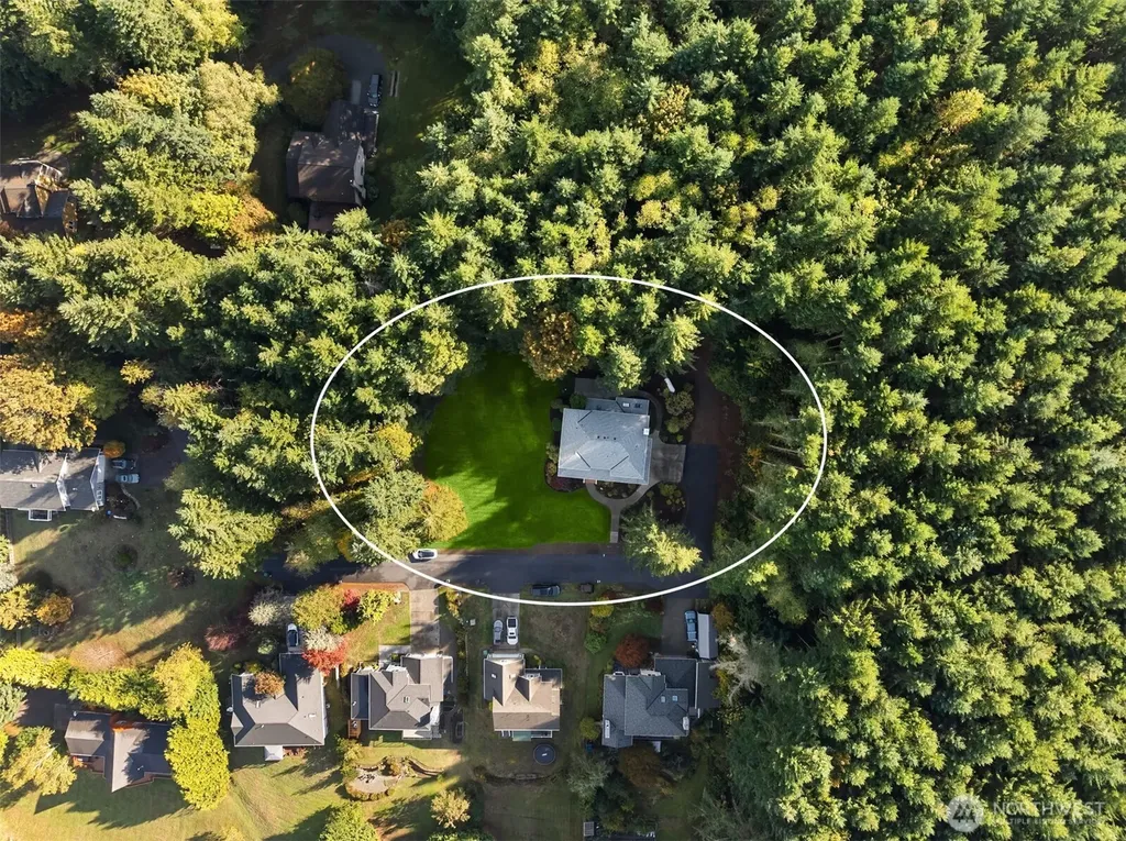 24628 Hillbend Lane NE Kingston WA 98346