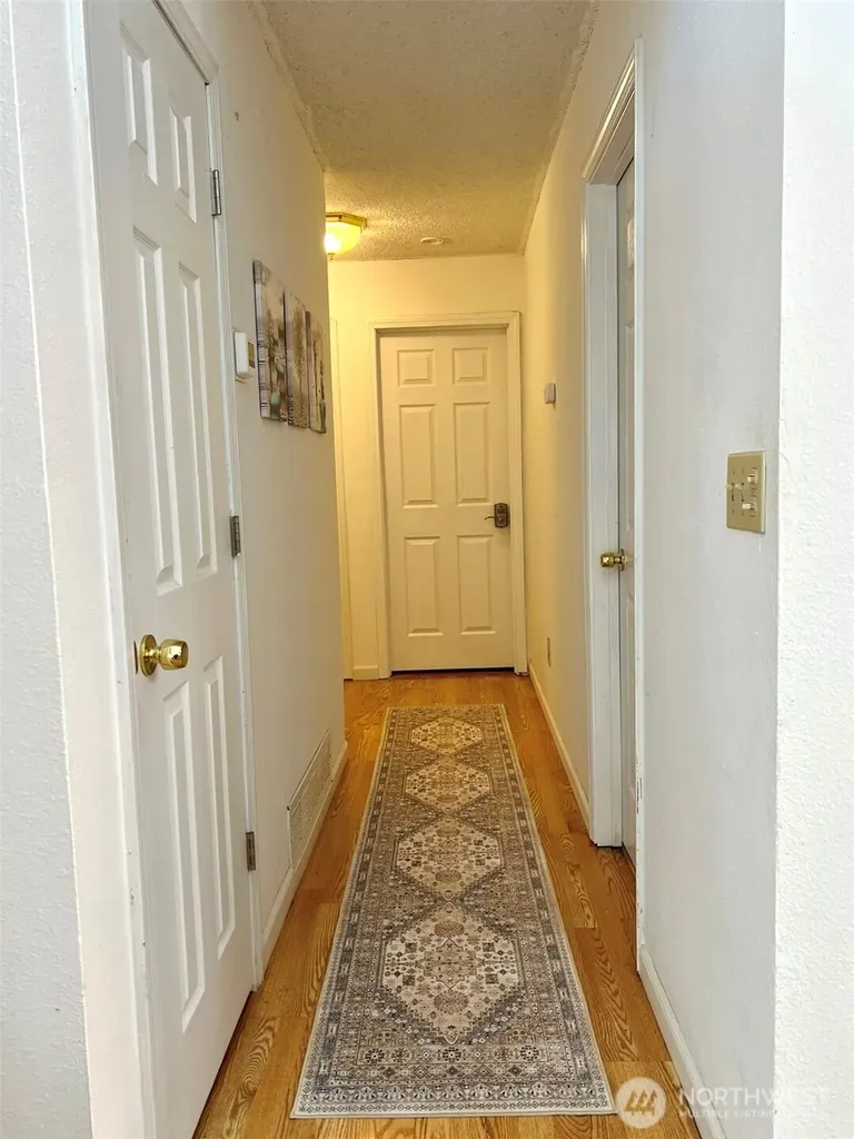 11524 SE 322nd Place Auburn WA 98092