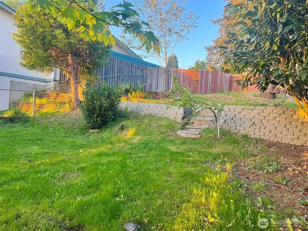 11524 SE 322nd Place Auburn WA 98092
