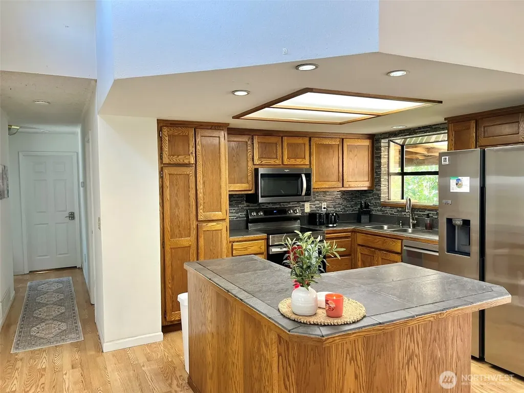 11524 SE 322nd Place Auburn WA 98092